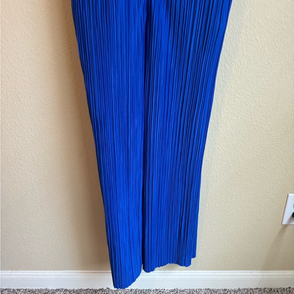 Torrid Chiffon V-neck Pleated Jumpsuit - Picture 6 of 10